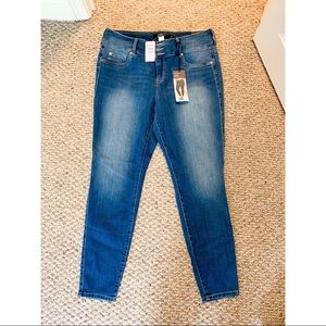 NWT Torrid Jeggings